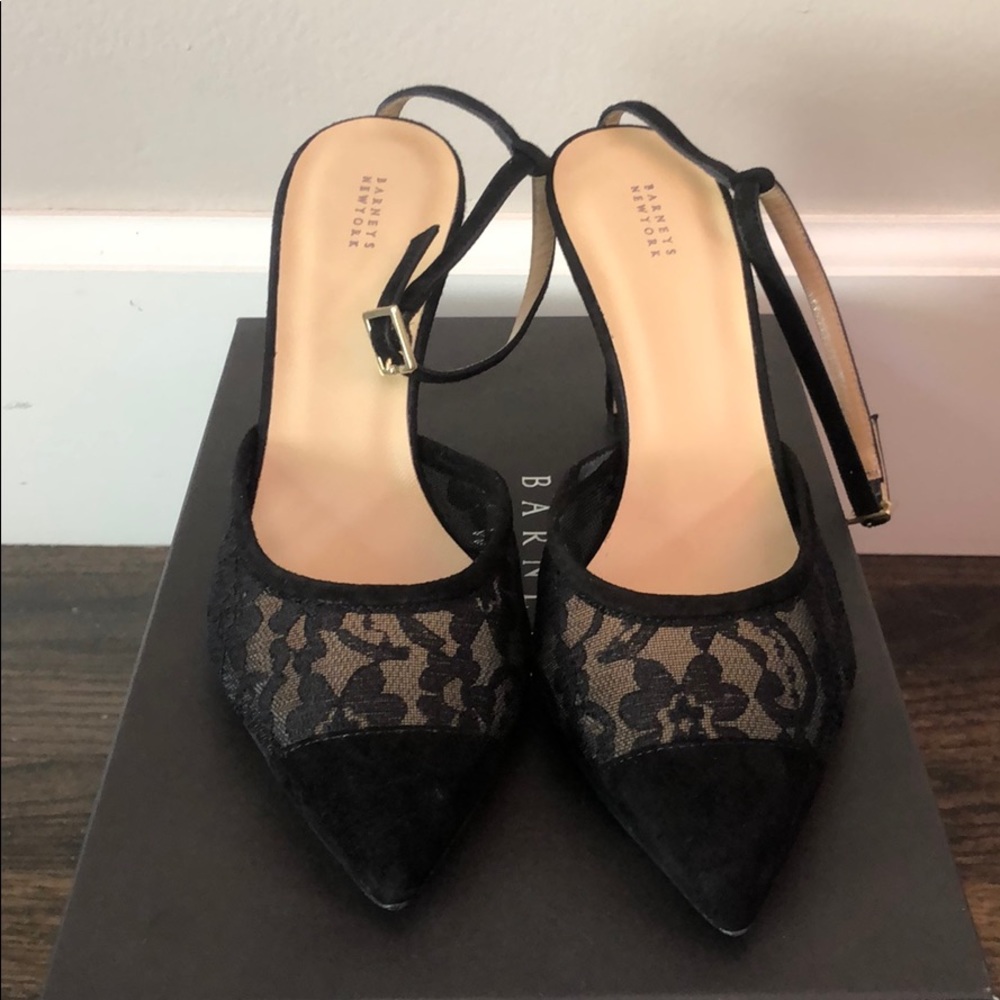 Barneys New York suede and lace pumps